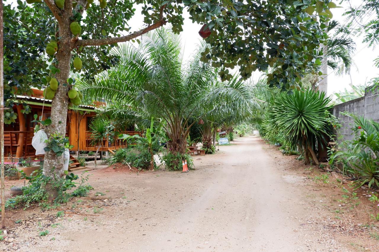 Baansuan Resort Don Sak Ngoại thất bức ảnh